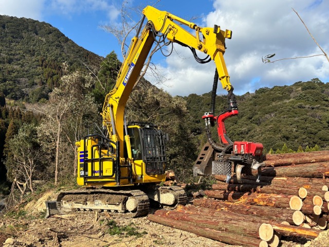 コマツ ラインナップを拡充 ハーベスターヘッド発売